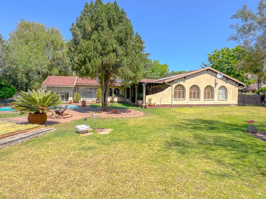 4 Bedroom Property for Sale in Vaalpark Free State